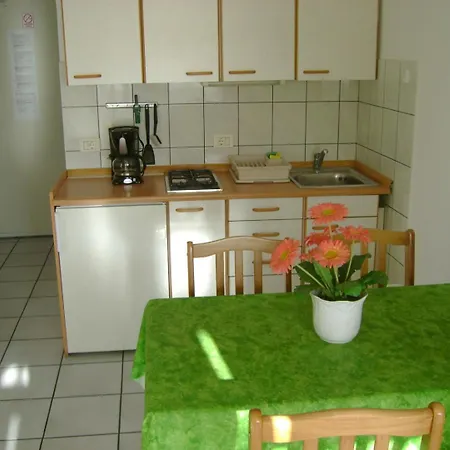 House Mai With Pool Guest house