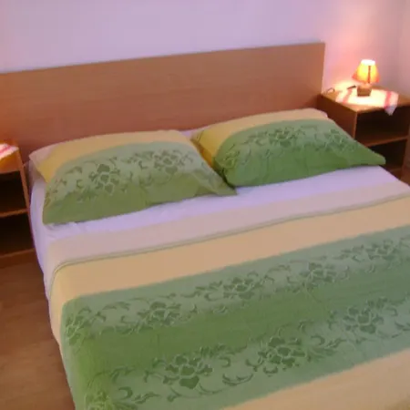 Guest house House Mai With Pool