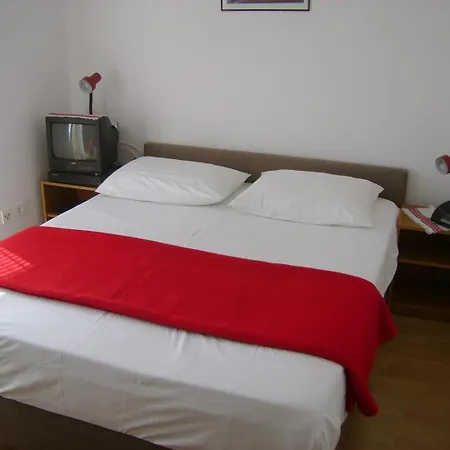 House Mai With Pool Guest house Porec
