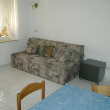 Guest house House Mai With Pool Porec