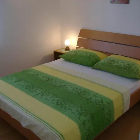 House Mai With Pool Guest house 3*